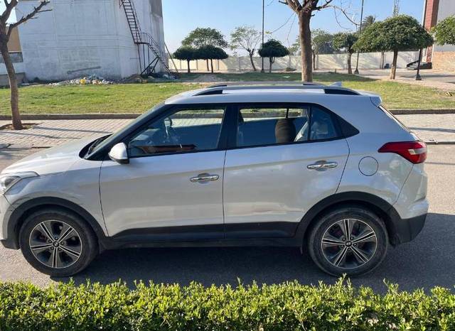 https://images10.gaadi.com/usedgaadi-sellcar/UsedCar/e5e8a640a/a46e5fb9-abc9-405d-80b3-37adabd3dd3b.jpg?imwidth=6401
