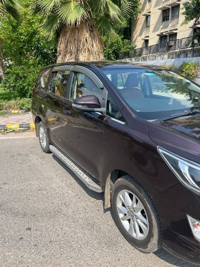 https://images10.gaadi.com/usedgaadi-sellcar/UsedCar/e5e8c662a/799d3e5f-afcf-44df-ac65-7bcbb8c74eb7.jpeg?imwidth=6400