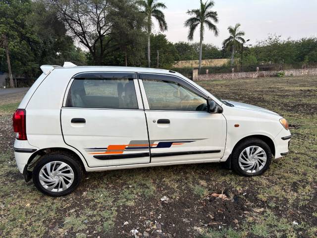 https://images10.gaadi.com/usedgaadi-sellcar/UsedCar/e5e8d84aa/f9b7c1a2-aa73-44d1-9ee7-7d2deb7b9d3f.jpeg?imwidth=6401