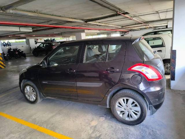 https://images10.gaadi.com/usedgaadi-sellcar/UsedCar/e5e8fe5ea/911759ce-1bfd-47a5-8069-dc256f0c5a4c.jpg?imwidth=6402