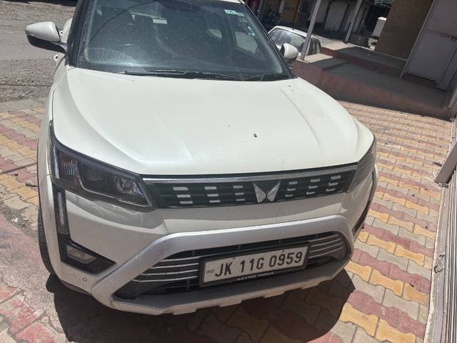 https://images10.gaadi.com/usedgaadi-sellcar/UsedCar/e5e9761fa/4c1c7b7e-19c2-4992-82c2-cc48ed8f2986.jpeg?imwidth=6400