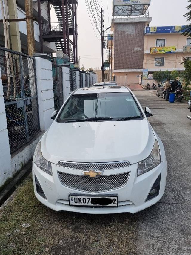 https://images10.gaadi.com/usedgaadi-sellcar/UsedCar/e5e99c8fa/4203d3e9-6de1-45fa-9722-6287fcf36577.jpeg?imwidth=6400
