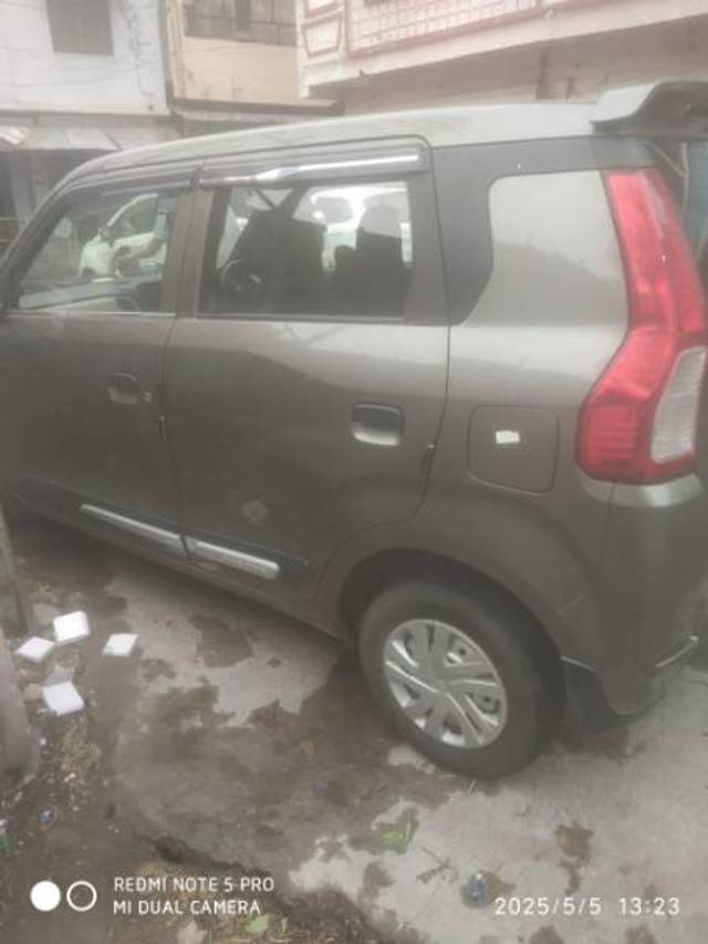 https://images10.gaadi.com/usedgaadi-sellcar/UsedCar/e5ea173ca/8d1e98ad-ca59-4226-a34e-8dcde49ca465.jpg?imwidth=6402