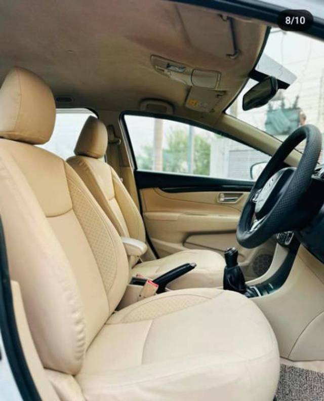 https://images10.gaadi.com/usedgaadi-sellcar/UsedCar/e5eaac87a/300ada45-abda-4912-8fcc-e8aed5722479.jpeg?imwidth=6401
