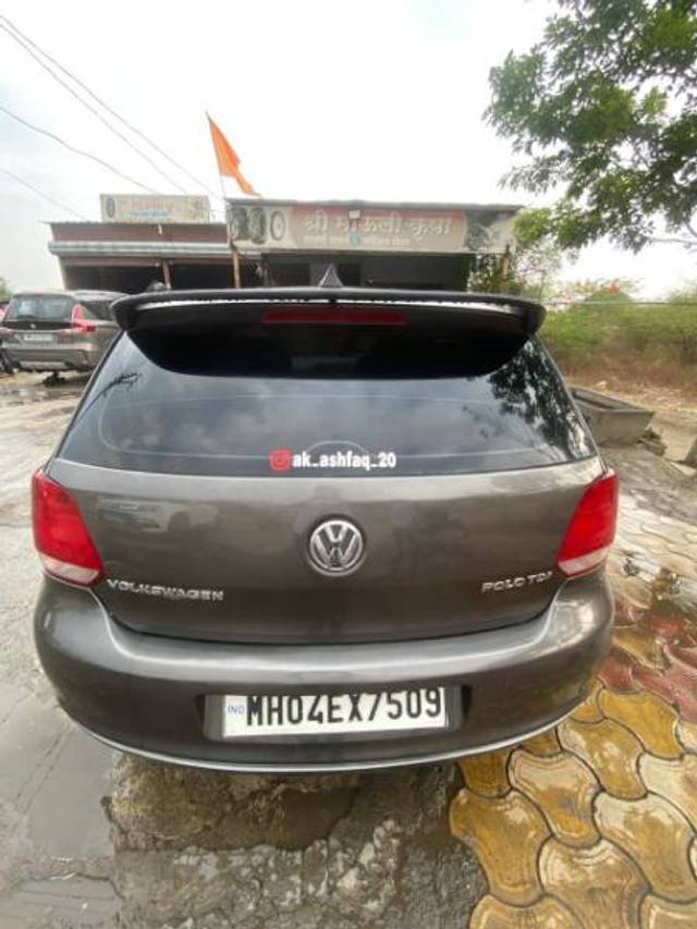 https://images10.gaadi.com/usedgaadi-sellcar/UsedCar/e5ead650a/fea5efb1-a932-4fe5-ac6c-5ed9dc375bf3.jpg?imwidth=6401