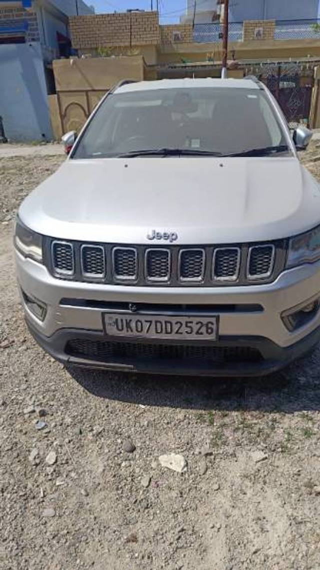https://images10.gaadi.com/usedgaadi-sellcar/UsedCar/e5ead813a/01c9f48a-8134-4642-9364-35a669b227f3.jpg?imwidth=6400