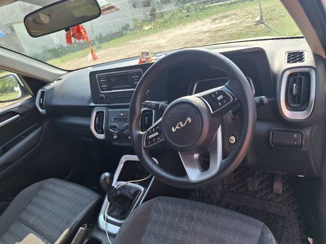 https://images10.gaadi.com/usedgaadi-sellcar/UsedCar/e5eb4356a/1d21abd8-feff-4db7-ba8f-52b6e9fb3a8e.jpg?imwidth=6400
