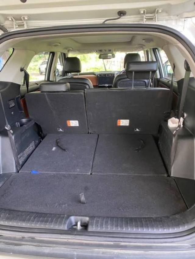 https://images10.gaadi.com/usedgaadi-sellcar/UsedCar/e5eb668aa/e8e010fb-435f-4ac7-96b6-7b4b07650a02.jpg?imwidth=6402