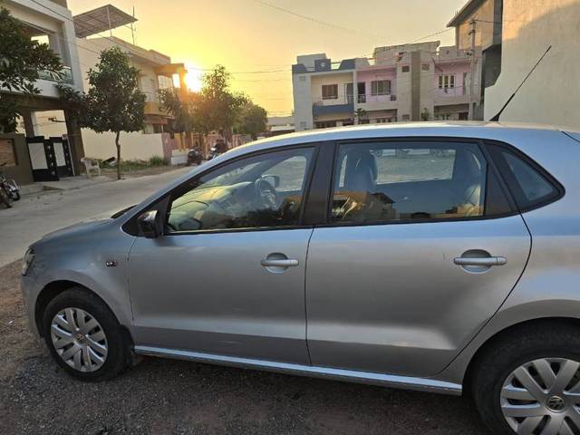 https://images10.gaadi.com/usedgaadi-sellcar/UsedCar/e5eb7b26a/79cba79a-d0a2-41a7-b44f-16f9b7d26093.jpg?imwidth=6400