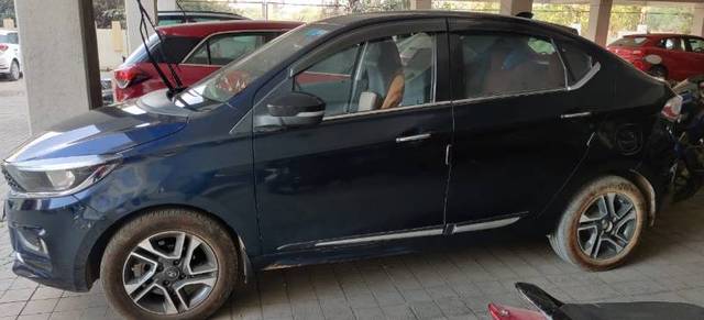https://images10.gaadi.com/usedgaadi-sellcar/UsedCar/e5ebbd0ca/1e8212e3-0736-43f7-94fb-69ed66e4d5ee.jpeg?imwidth=6401