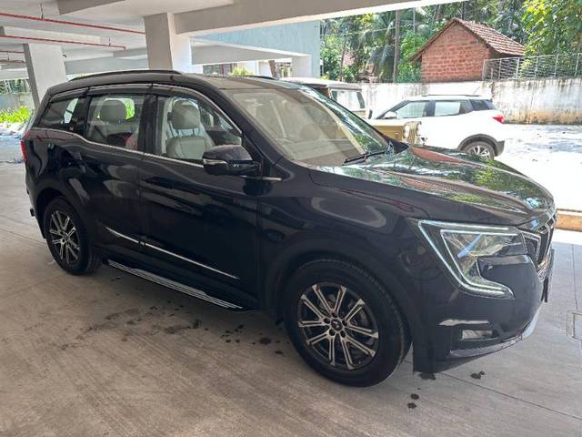 https://images10.gaadi.com/usedgaadi-sellcar/UsedCar/e5ebea72a/41709343-3444-4f1f-9f7e-8a2cb2002abf.jpg?imwidth=6400