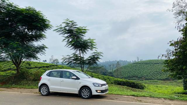 https://images10.gaadi.com/usedgaadi-sellcar/UsedCar/e5ec20bca/a1165404-ed89-4998-9751-50dc44a3d2ae.jpeg?imwidth=6402