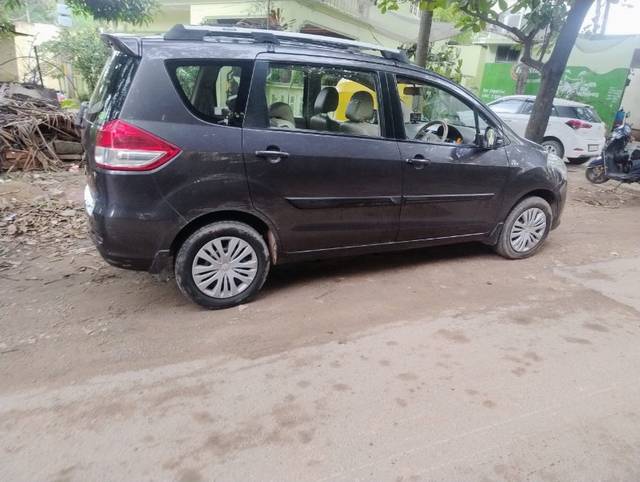 https://images10.gaadi.com/usedgaadi-sellcar/UsedCar/e5ec4d7ea/87519e77-4fba-4a5c-a9a5-1e8ab2b889d0.jpeg?imwidth=6401