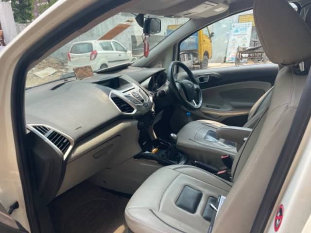 https://images10.gaadi.com/usedgaadi-sellcar/UsedCar/e5ec56b3a/2884ed7b-e77a-4b57-8070-9016f03bd946.jpeg?imwidth=6402