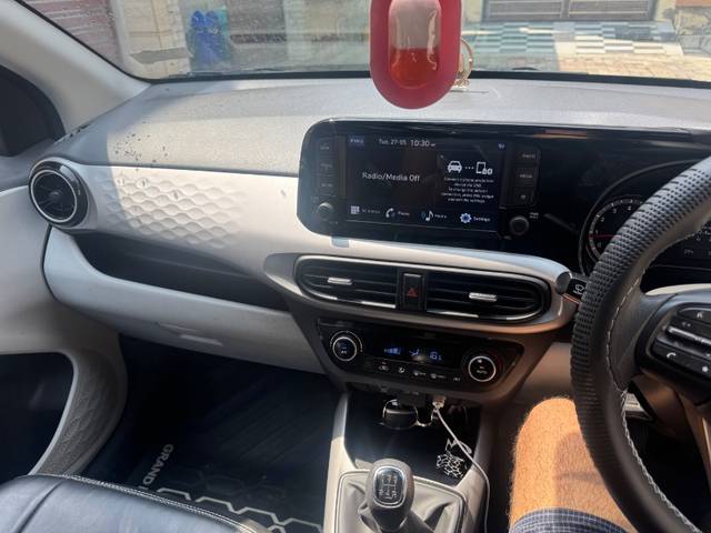 https://images10.gaadi.com/usedgaadi-sellcar/UsedCar/e5ecbe9da/d8382473-272c-4165-94c6-9367b7e3f94a.jpeg?imwidth=6402