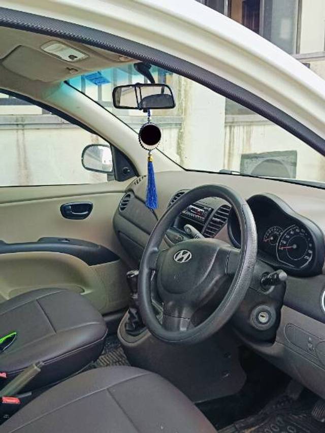 https://images10.gaadi.com/usedgaadi-sellcar/UsedCar/e5ecc56ea/f4afcfa8-8168-474a-8818-bbca7c0765af.jpg?imwidth=6401