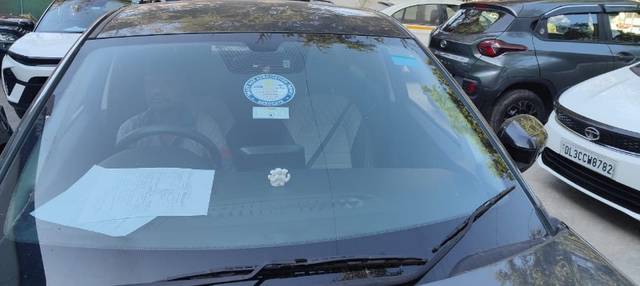 https://images10.gaadi.com/usedgaadi-sellcar/UsedCar/e5ed5320a/32cf0aa4-0733-4c21-99f5-52b077b6b3c6.jpeg?imwidth=6402
