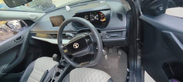 https://images10.gaadi.com/usedgaadi-sellcar/UsedCar/e5ed5320a/8c8b7897-b71b-46a3-83bd-9ec84c9c7e38.jpeg?imwidth=6401