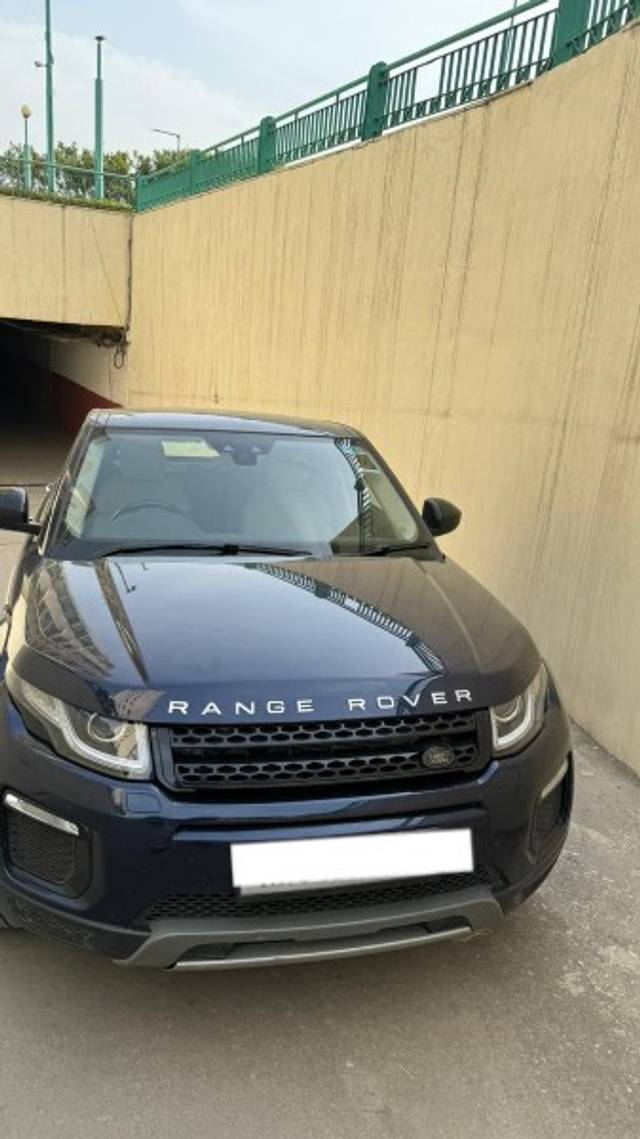 https://images10.gaadi.com/usedgaadi-sellcar/UsedCar/e5eea2f3a/807ed498-8952-4309-a937-0a7ea856c63a.jpeg?imwidth=6400
