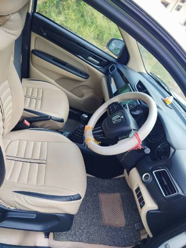 https://images10.gaadi.com/usedgaadi-sellcar/UsedCar/e5eec91ba/1db1cd24-a488-4b7a-b29f-036073dc07df.jpg?imwidth=6402