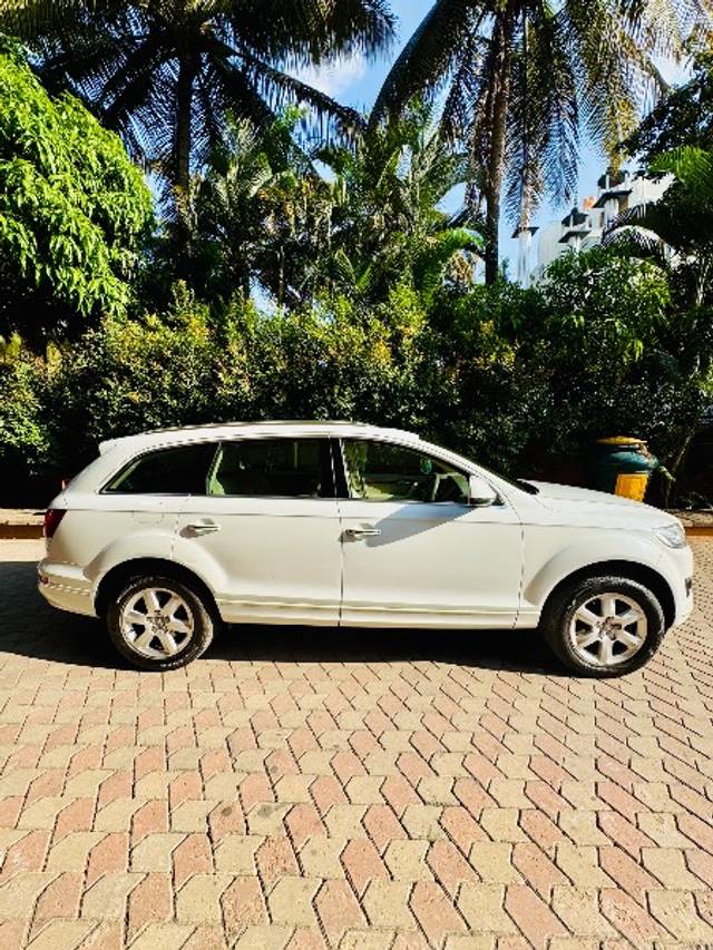 https://images10.gaadi.com/usedgaadi-sellcar/UsedCar/e5eef310a/a5fe4ffb-5072-4660-a0e6-577aa09237af.jpeg?imwidth=6401