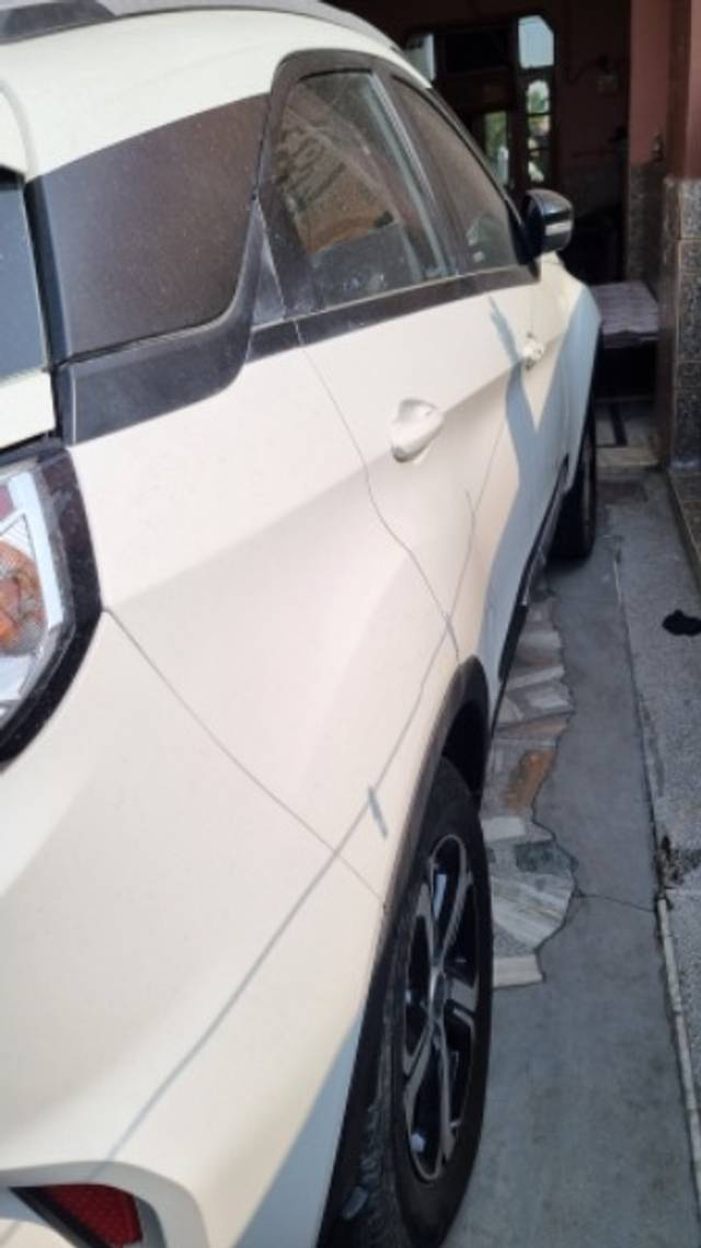 https://images10.gaadi.com/usedgaadi-sellcar/UsedCar/e5ef1bb1a/3d8c99a9-af81-4863-861f-1e23ada95a82.jpeg?imwidth=6402