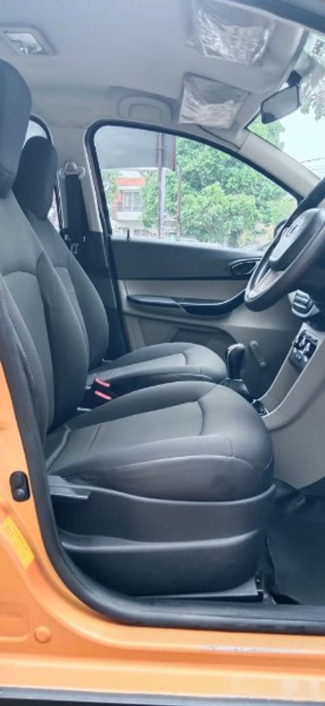 https://images10.gaadi.com/usedgaadi-sellcar/UsedCar/e5ef2e1da/829eab86-1103-4398-ad0f-2be2fba19a81.jpeg?imwidth=6402