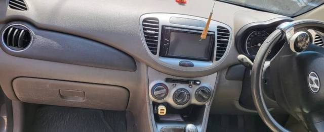 https://images10.gaadi.com/usedgaadi-sellcar/UsedCar/e5ef5593a/06ca3e05-e762-4653-9853-11611ec67d26.jpg?imwidth=6401