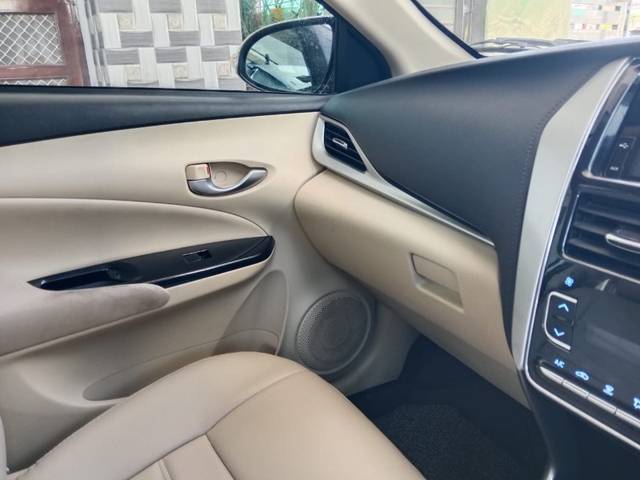 https://images10.gaadi.com/usedgaadi-sellcar/UsedCar/e5ef73e6a/97fc5abe-1200-4328-912b-14b080fccfad.jpeg?imwidth=6401
