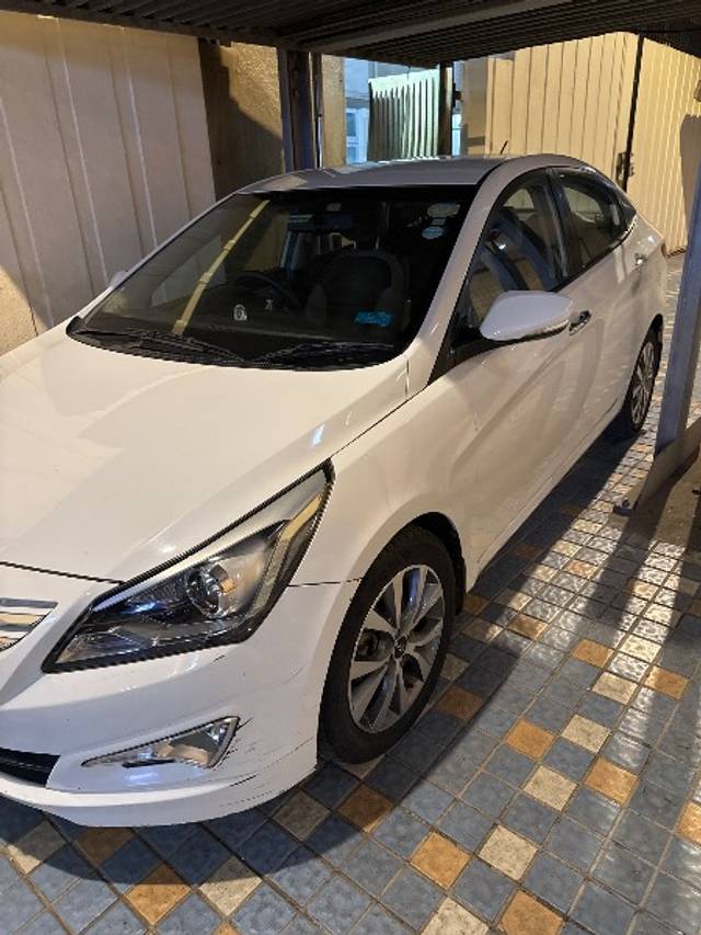 https://images10.gaadi.com/usedgaadi-sellcar/UsedCar/e5efc779a/30bc97e0-a2ba-42a1-a5ec-6d20d52ade83.jpg?imwidth=6402