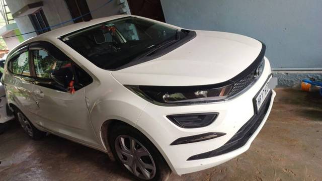 https://images10.gaadi.com/usedgaadi-sellcar/UsedCar/e5efd3a5a/4eb13427-4cc2-47c5-886b-bbad19147e82.jfif?imwidth=6401