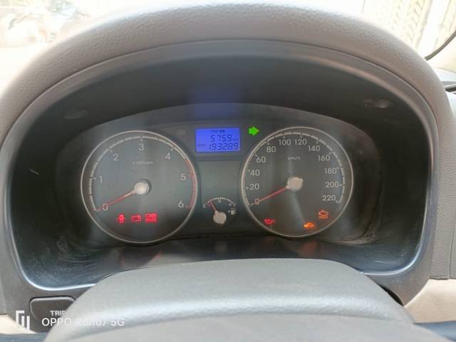 https://images10.gaadi.com/usedgaadi-sellcar/UsedCar/e5efe6bda/efc0ddc9-8288-4098-9384-2b8607008644.jpeg?imwidth=6401