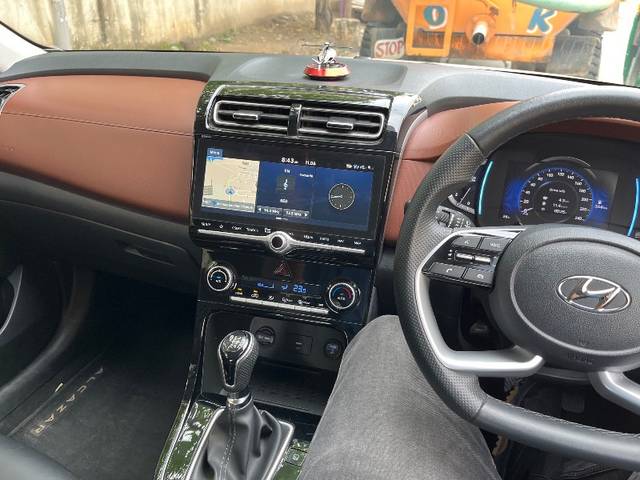 https://images10.gaadi.com/usedgaadi-sellcar/UsedCar/e5eff6b9a/59d36277-b89f-440d-915c-4ead2f7401ef.jpg?imwidth=6401