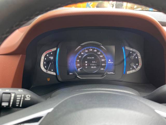 https://images10.gaadi.com/usedgaadi-sellcar/UsedCar/e5eff6b9a/a8e6453b-8392-461d-8e54-d618477b6780.jpg?imwidth=6402