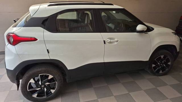 https://images10.gaadi.com/usedgaadi-sellcar/UsedCar/e5f01472a/6381ea85-5417-4b92-a0d8-9956a3796311.jpg?imwidth=6401