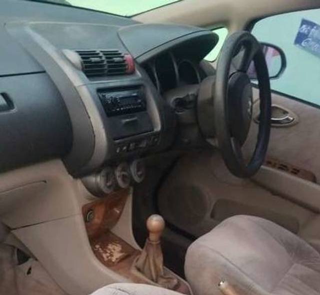 https://images10.gaadi.com/usedgaadi-sellcar/UsedCar/e5f042f3a/23db0d56-82cd-4b37-8fc2-f334a99a9613.png?imwidth=6401