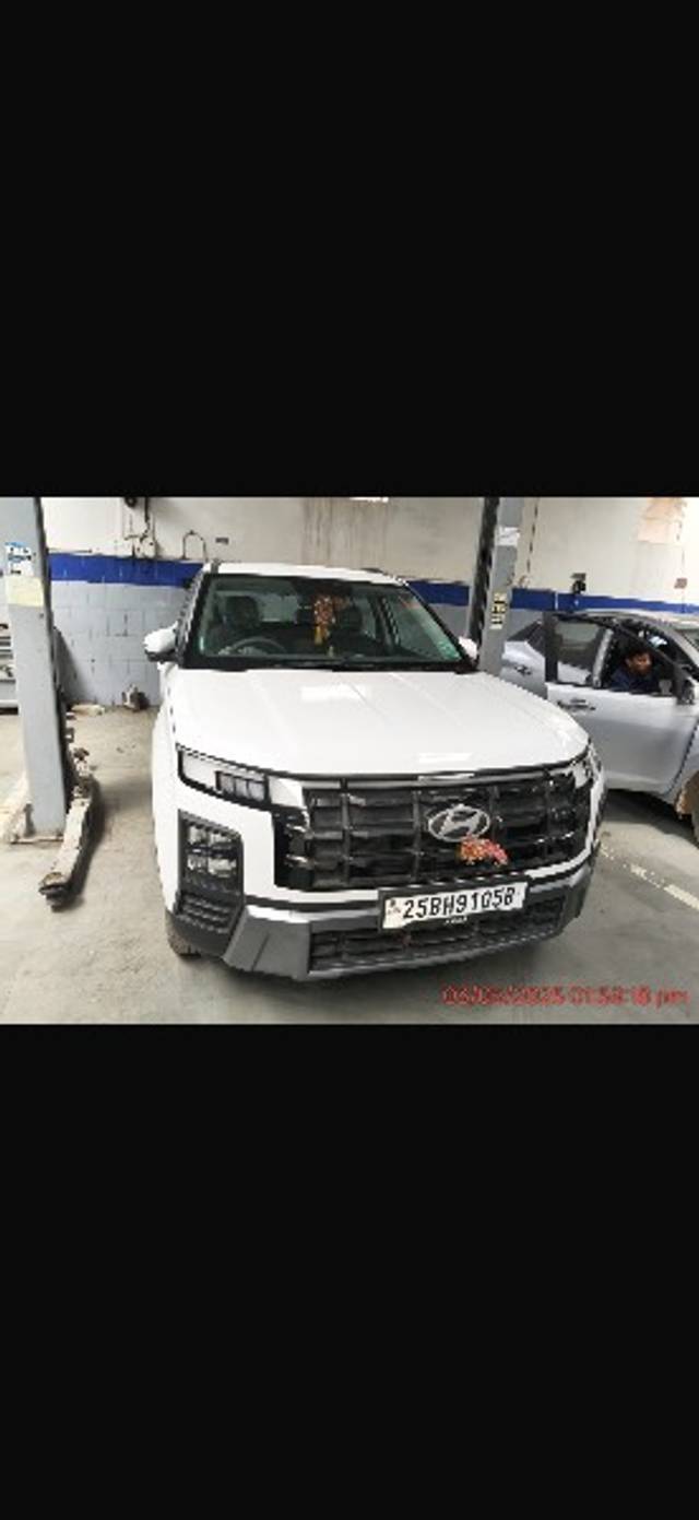 https://images10.gaadi.com/usedgaadi-sellcar/UsedCar/e5f04cf2a/a6c95945-3855-4dbc-b3e3-5b9ff7187824.png?imwidth=6400