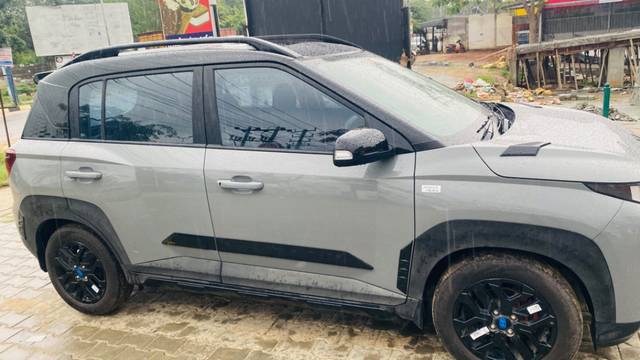 https://images10.gaadi.com/usedgaadi-sellcar/UsedCar/e5f07395a/764bda11-cb5f-40c1-a44b-5d3f97d83122.jpeg?imwidth=6402