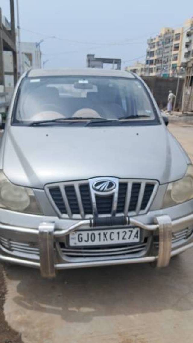 https://images10.gaadi.com/usedgaadi-sellcar/UsedCar/e5f09b3ca/414df359-15fe-44ca-9cf9-665f5fe70be7.jpg?imwidth=6400