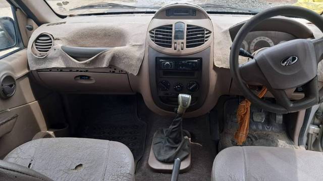 https://images10.gaadi.com/usedgaadi-sellcar/UsedCar/e5f09b3ca/a4c7a05f-27b0-46cb-89ea-03074a016929.jpg?imwidth=6401