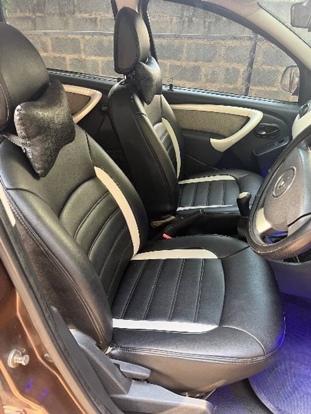 https://images10.gaadi.com/usedgaadi-sellcar/UsedCar/e5f0d784a/9cf02857-2882-41b1-9ee5-0148c334af64.jpeg?imwidth=6402