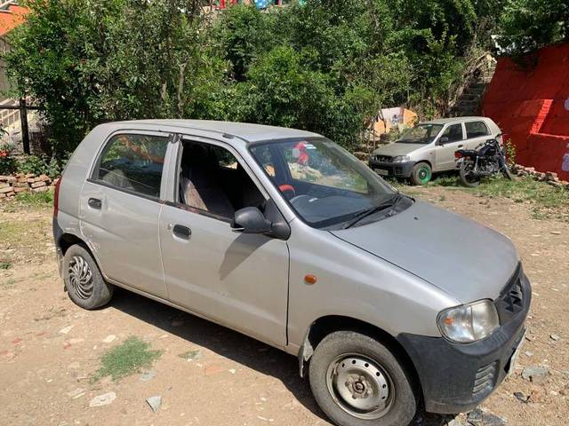 https://images10.gaadi.com/usedgaadi-sellcar/UsedCar/e5f19256a/946636a2-8c97-4d2d-99f8-6e321133b05b.jpg?imwidth=6400