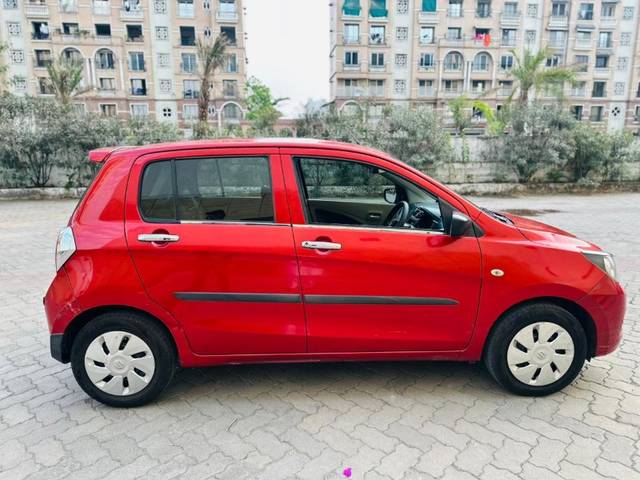 https://images10.gaadi.com/usedgaadi-sellcar/UsedCar/e5f1e316a/f6348d0e-d8e9-483e-98e8-9d71385b7f1f.jpeg?imwidth=6401
