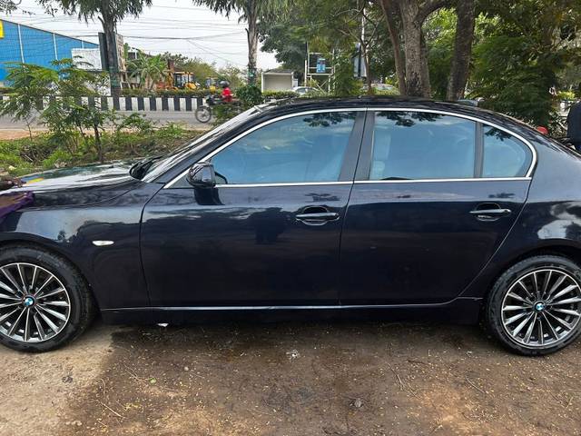 https://images10.gaadi.com/usedgaadi-sellcar/UsedCar/e5f23bcea/eeeeee34-2442-4907-9230-f486c9da55e7.jpeg?imwidth=6402