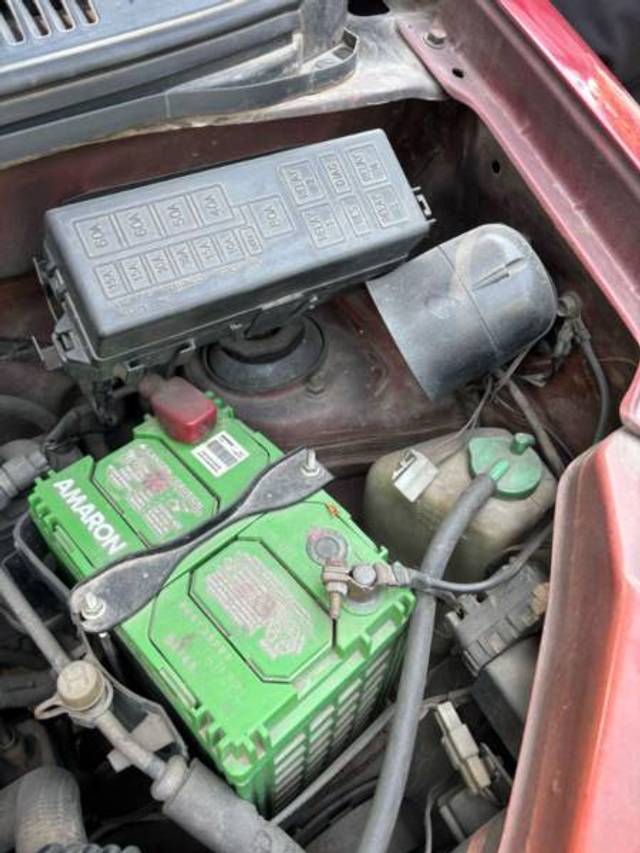 https://images10.gaadi.com/usedgaadi-sellcar/UsedCar/e5f2a727a/645aefa6-6f8c-4980-8228-a6f403c4041a.jpeg?imwidth=6402