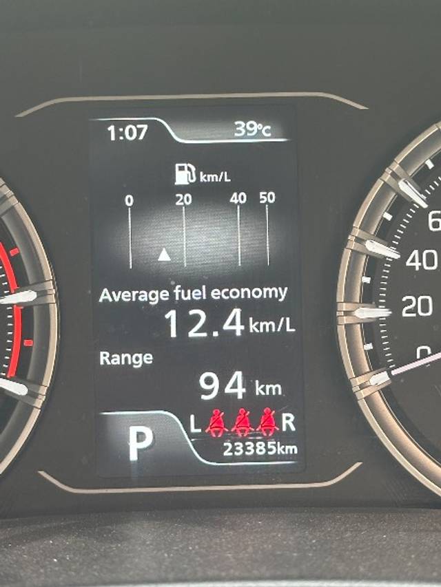 https://images10.gaadi.com/usedgaadi-sellcar/UsedCar/e5f2d8a8a/5d485d9b-a306-4d2b-b265-ef59b1c5cbfd.jpeg?imwidth=6400