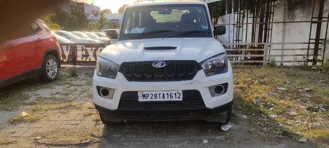 https://images10.gaadi.com/usedgaadi-sellcar/UsedCar/e5f2e104a/81771f94-a71f-45ba-9094-058d89ac2224.jpeg?imwidth=6400