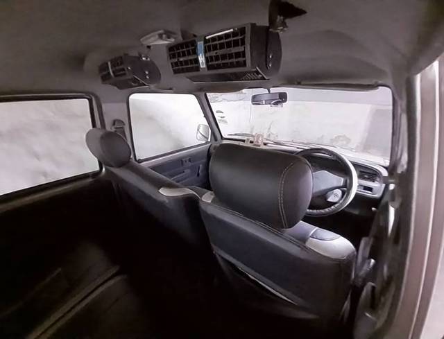 https://images10.gaadi.com/usedgaadi-sellcar/UsedCar/e5f34efaa/83482220-535a-48f9-8890-4093c1cadd85.jpg?imwidth=6400
