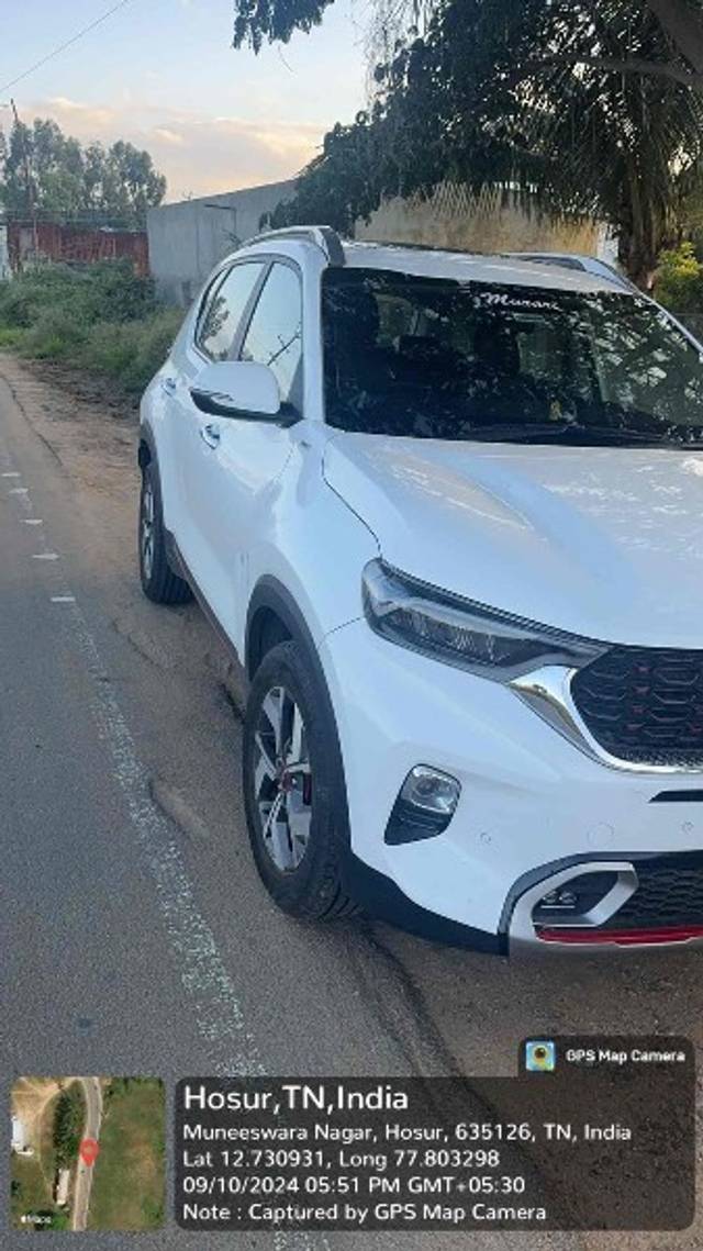 https://images10.gaadi.com/usedgaadi-sellcar/UsedCar/e5f3a33ba/1bf9e110-ac3e-4c97-9c07-5a562db776f9.jpeg?imwidth=6401