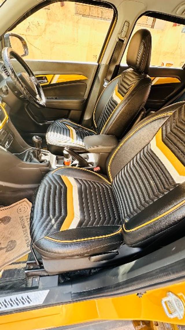 https://images10.gaadi.com/usedgaadi-sellcar/UsedCar/e5f3aed5a/0ac96ce4-47cc-4cc6-9dc5-9ebfaf036f4a.jpeg?imwidth=6402